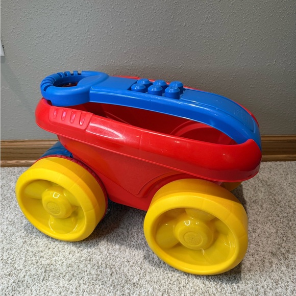 Mega Bloks First Builders Block Scooping Wagon – Push Toy – No Blocks Included - Picture 3 of 5